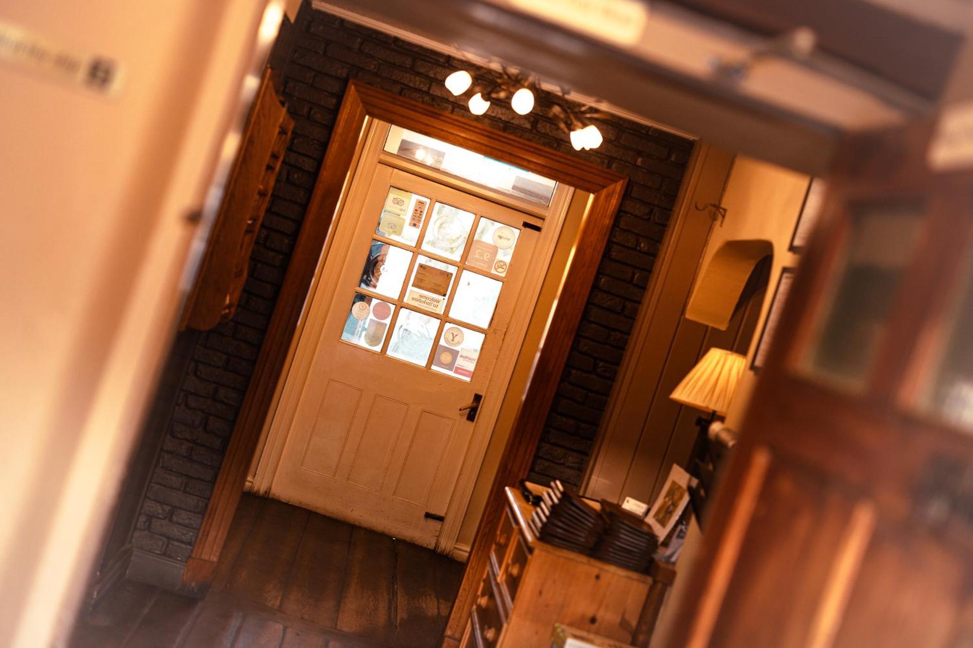 ホテル The Fairfax Arms Gilling East エクステリア 写真